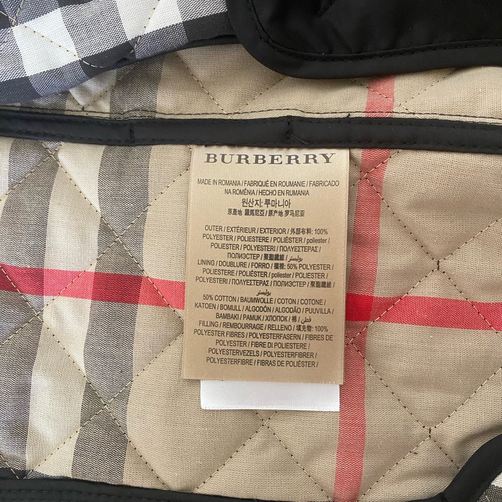 AUTHENTIC BURBERRY QUILTED JACKET - image 4
